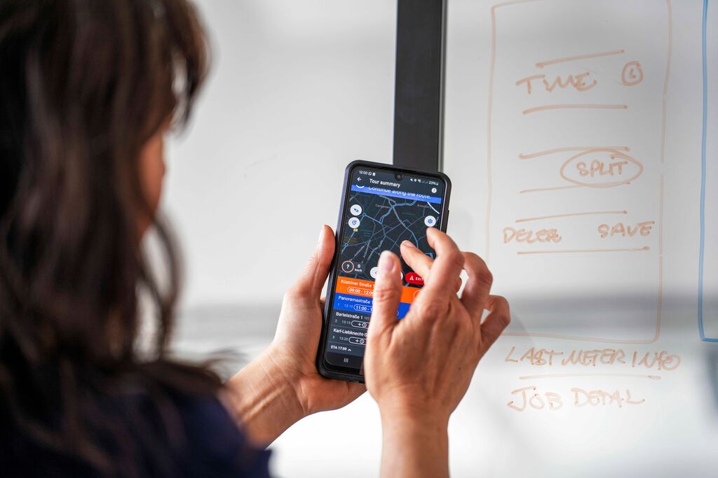 Seguimiento de envíos por WhatsApp: cómo recibir y gestionar tus paquetes fácilmente